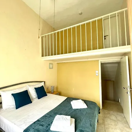 House - Seaview بيت للعطل *