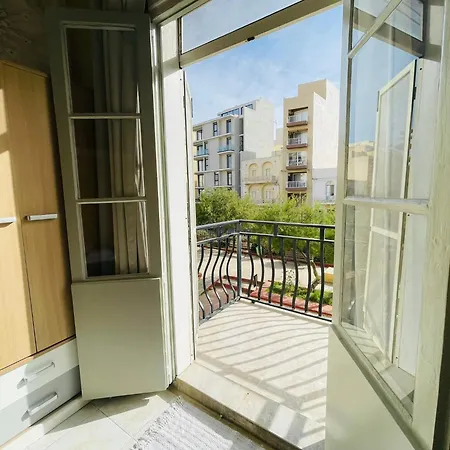 بيت للعطل House - Seaview Marsalforn