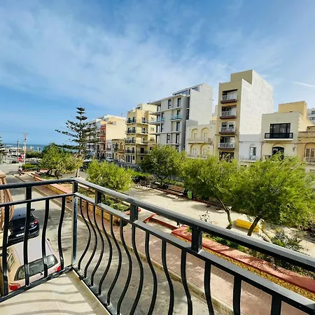 House - Seaview